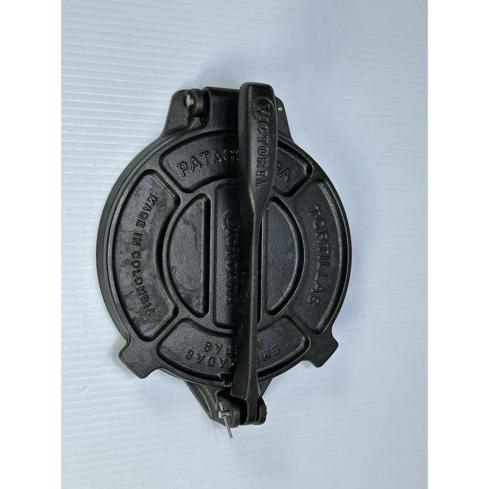 Original Victoria 8 inch Cast Iron Tortilla Press Pataconera Empanadas Used